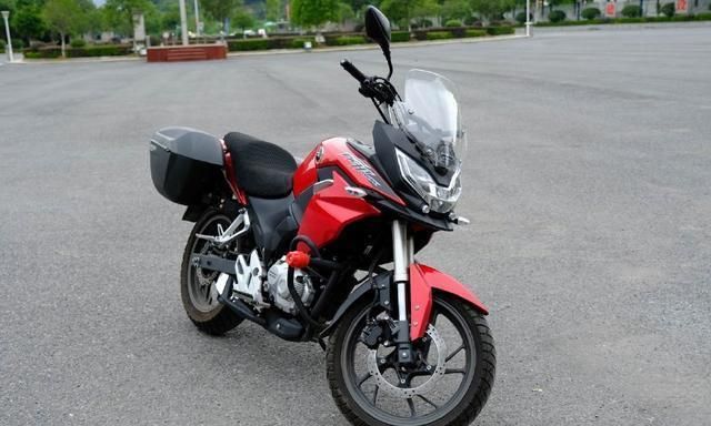 车友问,新大洲本田sdh175-7怎么样?适合平时代步吗?