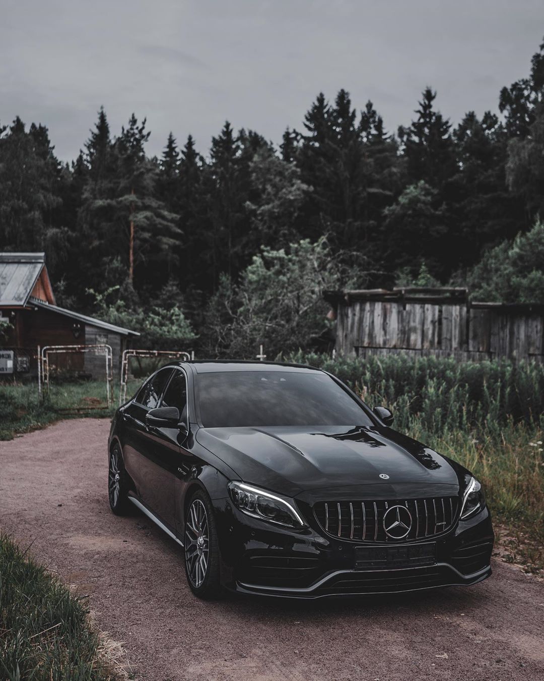 大气优雅的豪华风格 梅赛德斯amg c63s海外实车