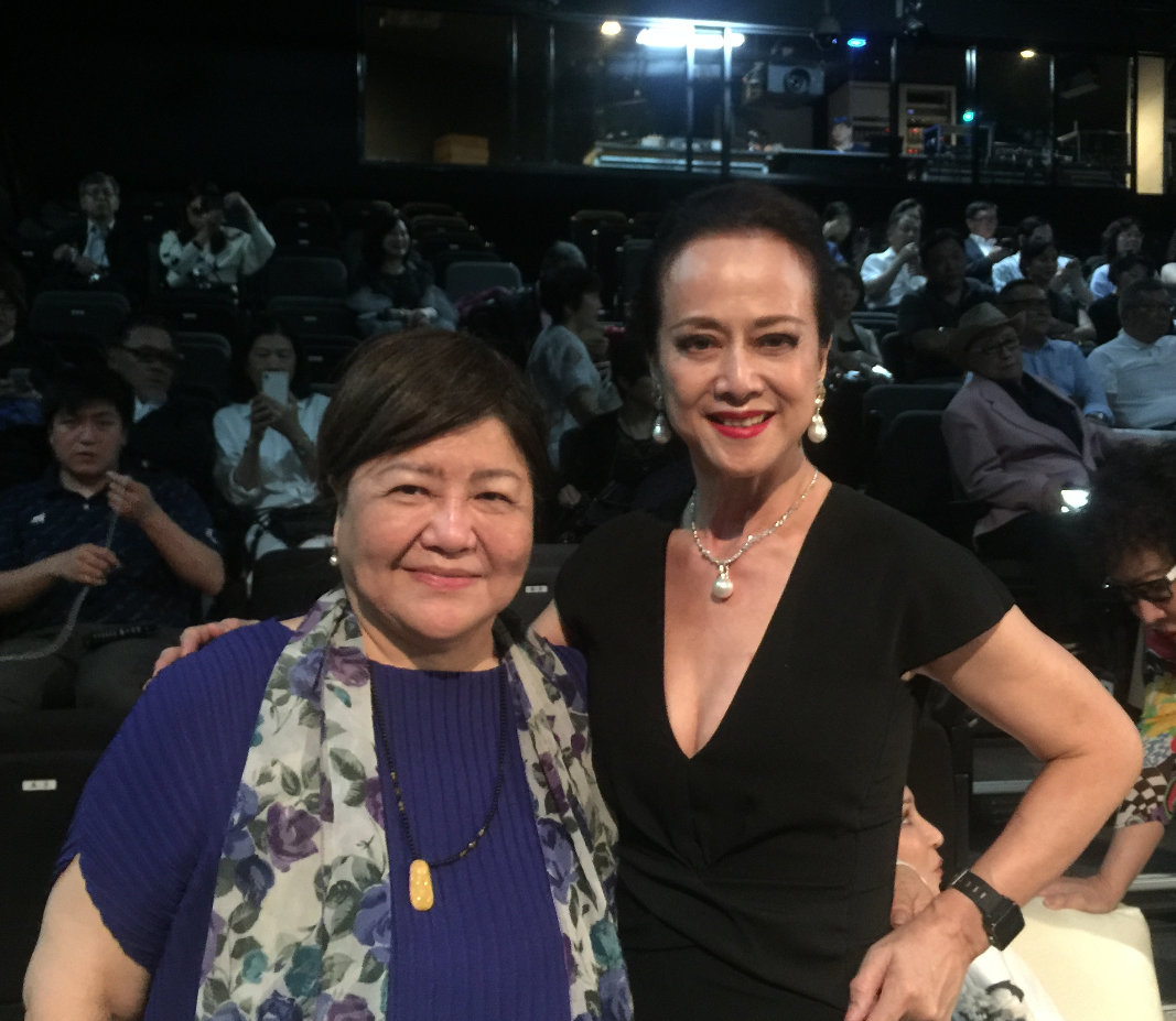曾红极一时的美女演员,惨遭前夫骗财,如今68岁身价上亿还单身|汤兰花|前夫|身价_新浪新闻