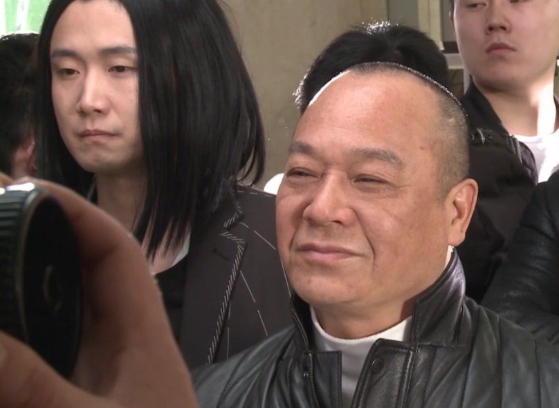 大陆捞金1首歌唱到吐,出场费才3万,64岁还被要求陪酒|吴志雄|大陆