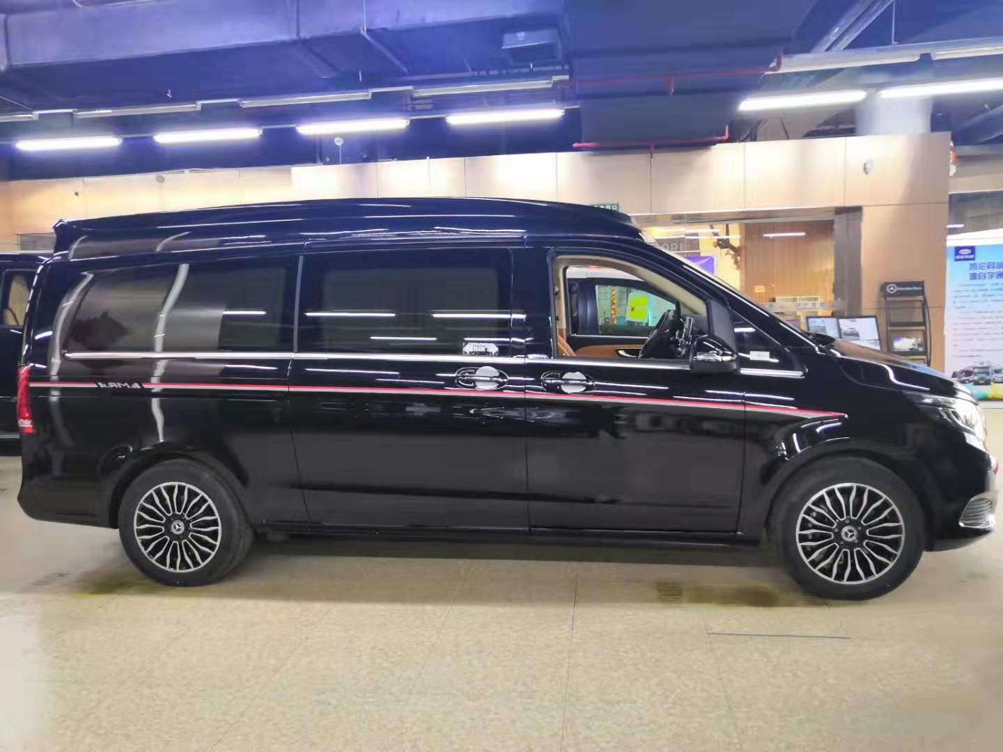 智汇舒车房车俱乐部-奔驰v260l高顶最新国六标准现车