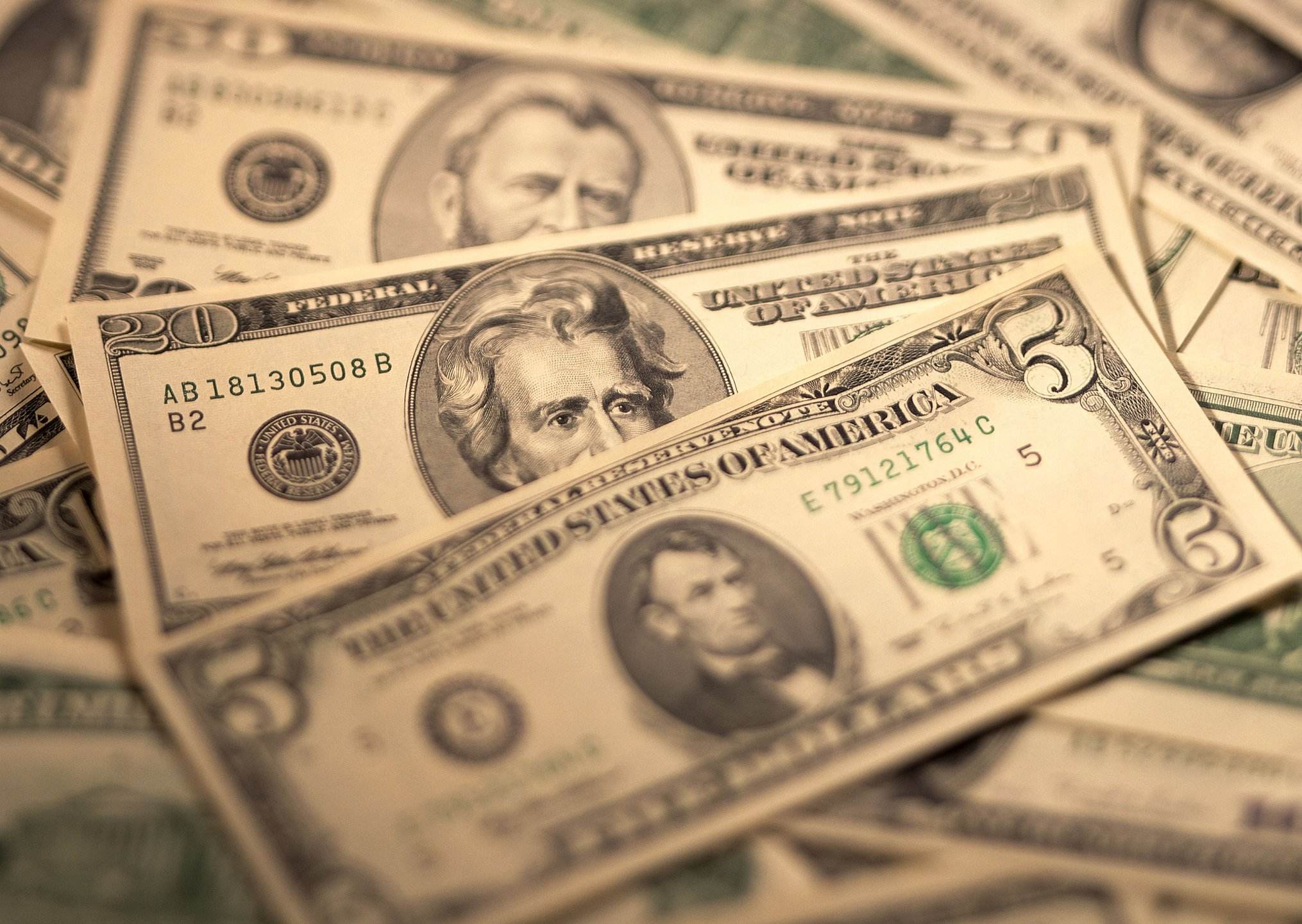 上半年名义gdp_重庆上半年实现GDP约1.29万亿,经济增速、名义GDP增量反超深圳