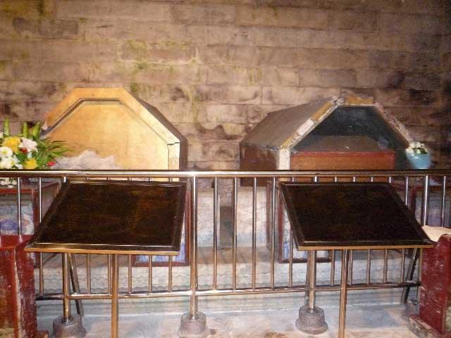 同治帝和皇后共葬惠陵百年后盗墓贼打开地宫发现神奇一幕