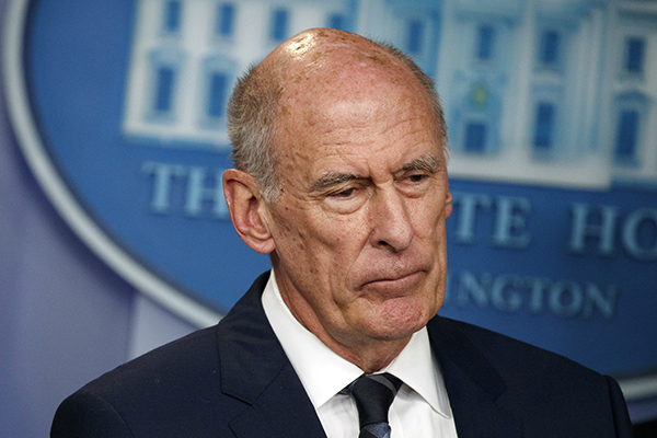 美国国家情报总监丹·科茨(Dan Coats)将于8月15日离职 东方IC 图