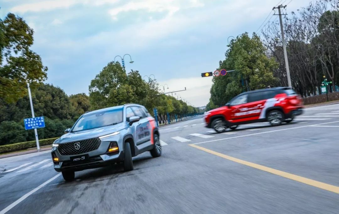 未来智车：国产车又一次弯道超车机会，“让汽车更智能”