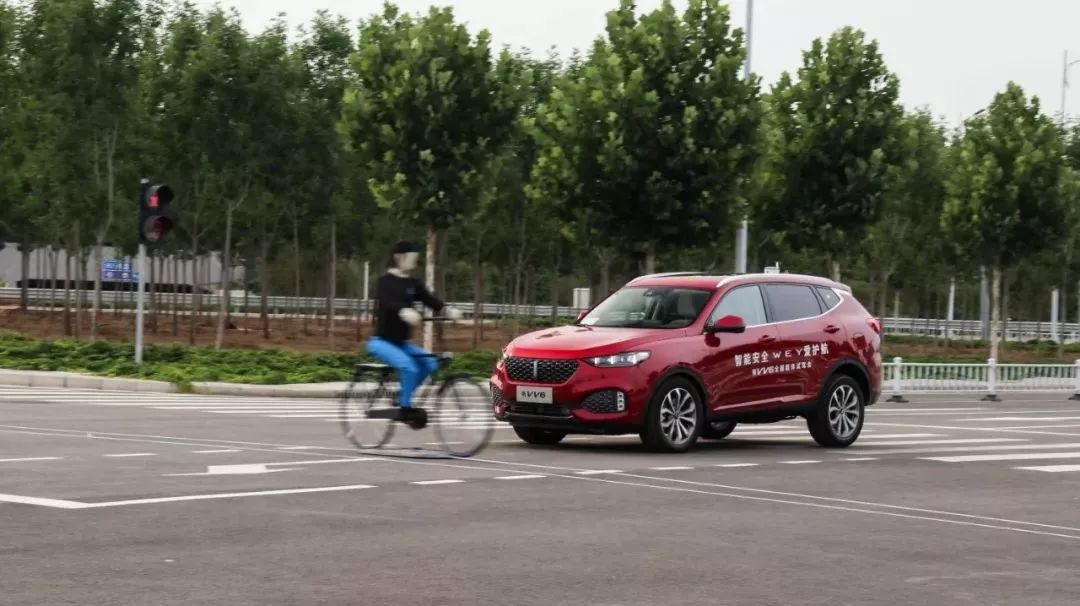 未来智车：国产车又一次弯道超车机会，“让汽车更智能”