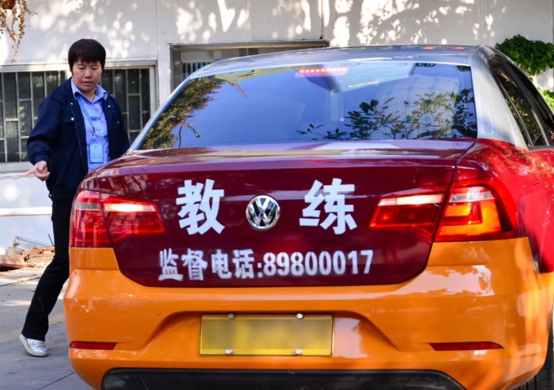 目前,捷达,宝来为我市驾校教练车的常用车型.