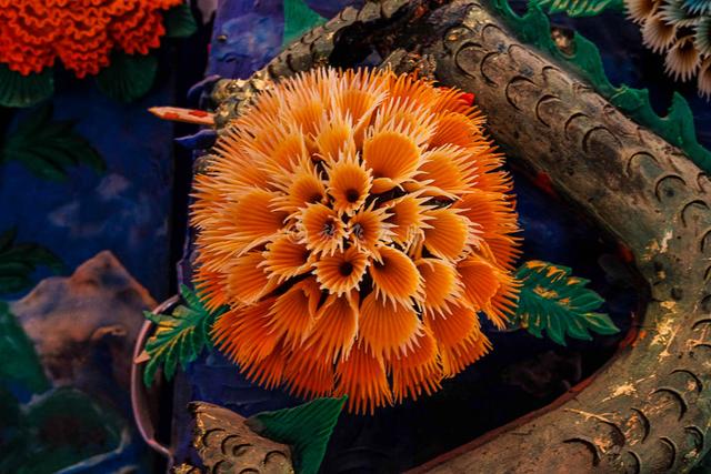 拉卜楞寺,惊艳绝美的酥油花,迷醉了我的双眼