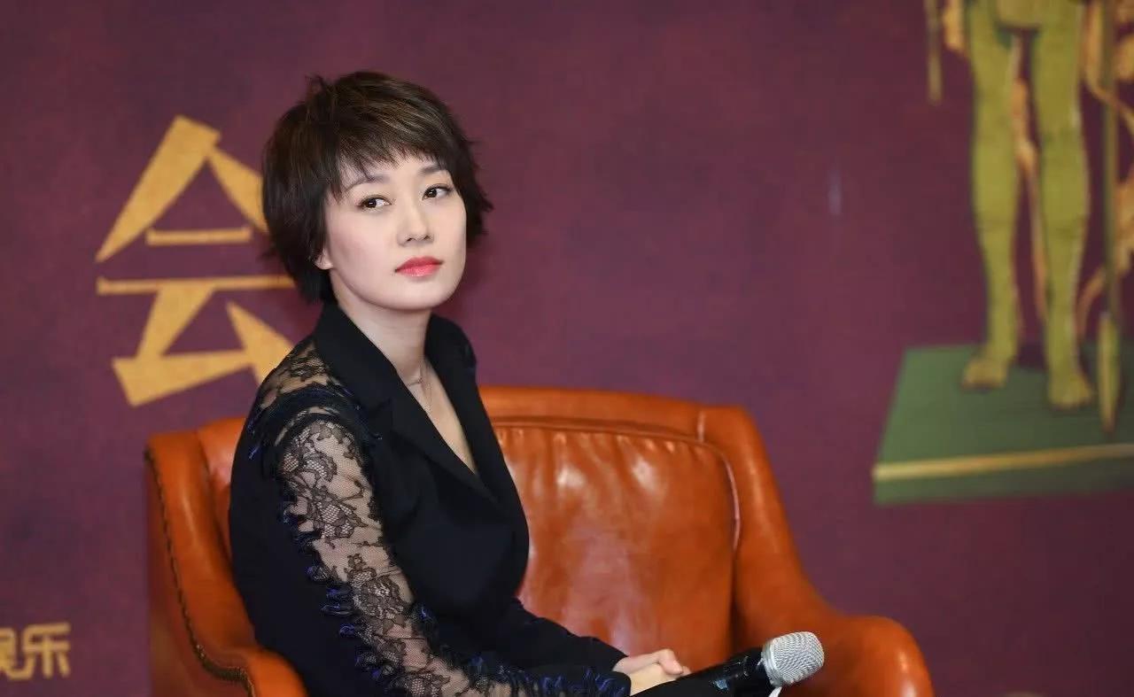 马伊琍主动提出离婚,还找人安慰文章?知情人曝出二人离婚原因