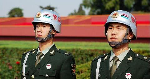 为什么每年退伍时纠察兵都要提前走