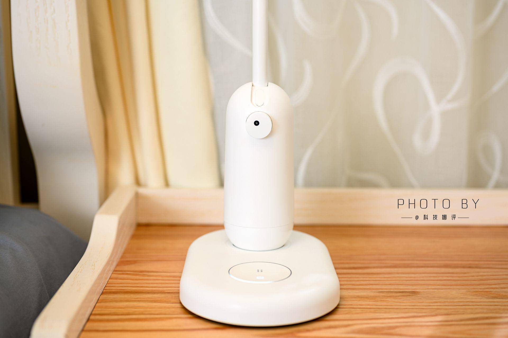 优点新品台灯图赏帮助孩子矫正坐姿爸妈从此更省心