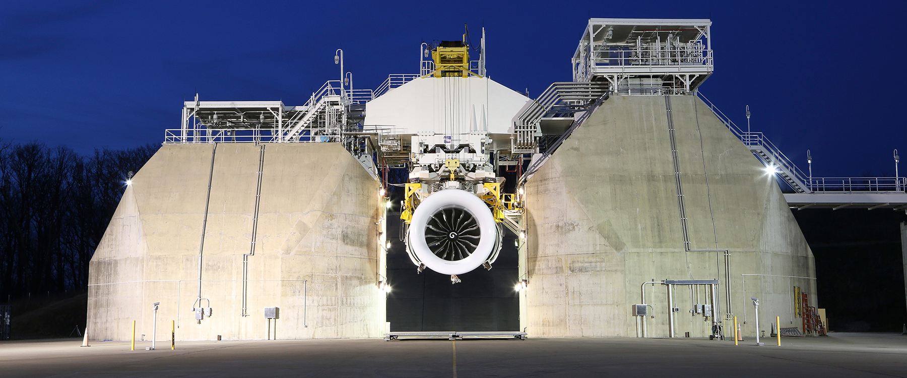ge9x发动机对于前代发动机的提升不仅仅在推力上,尺寸方面也略有变化