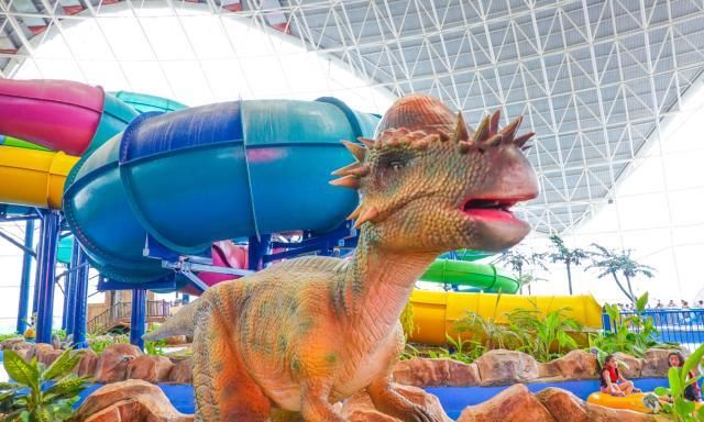 一场童趣,一阵清凉,在西部恐龙水乐园躲开酷暑