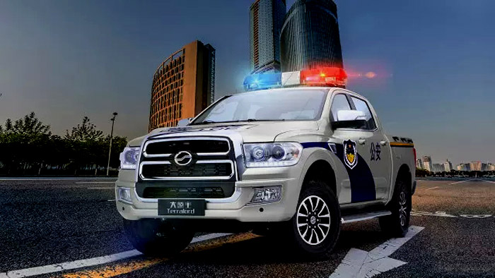 10万出头的国产最帅皮卡警车版,比奥迪奔驰更霸气!
