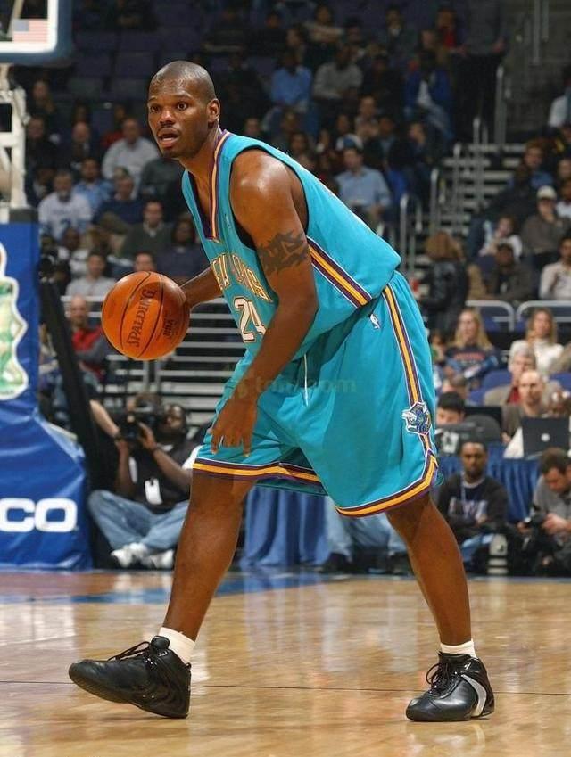 他曾是打服麦迪的怪兽,对位皮蓬砍50分,巅峰伤退变身亿万富豪|马什本