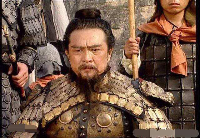 据三国演义中记载,赵云和高览交战时,是高览正在追杀刘备,刘备被逼得