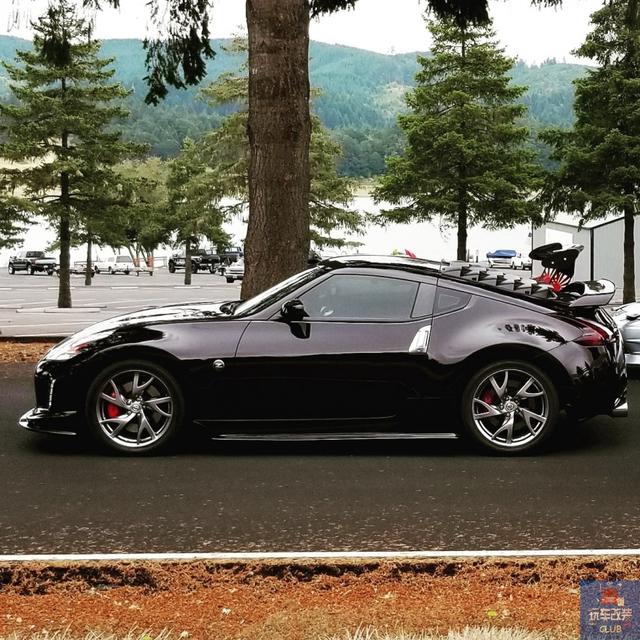 一辆"虽不出名""厚积薄发"的小号gtr!日产nissan 370z!