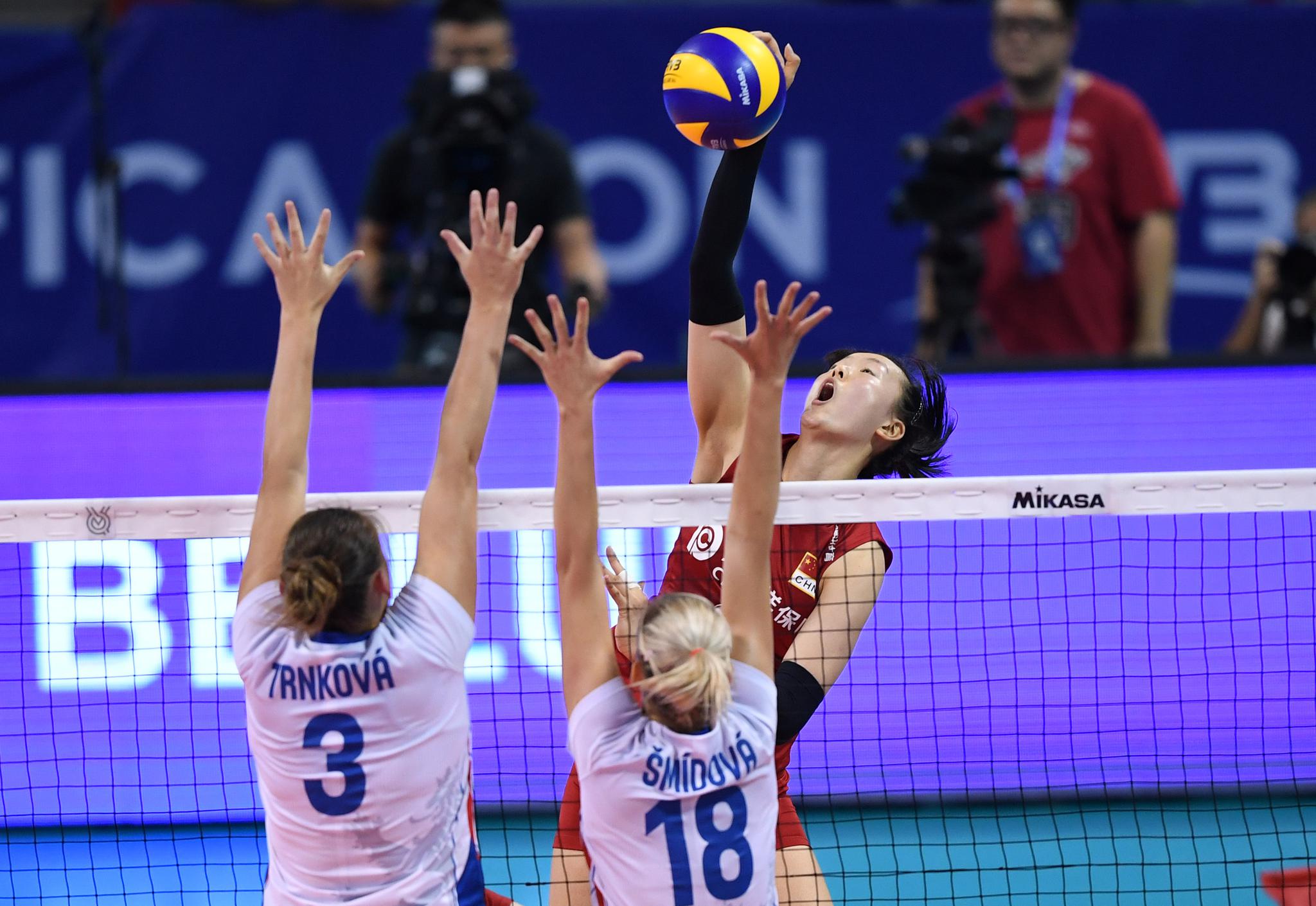 中国女排横扫捷克收获奥运女排资格赛开门红