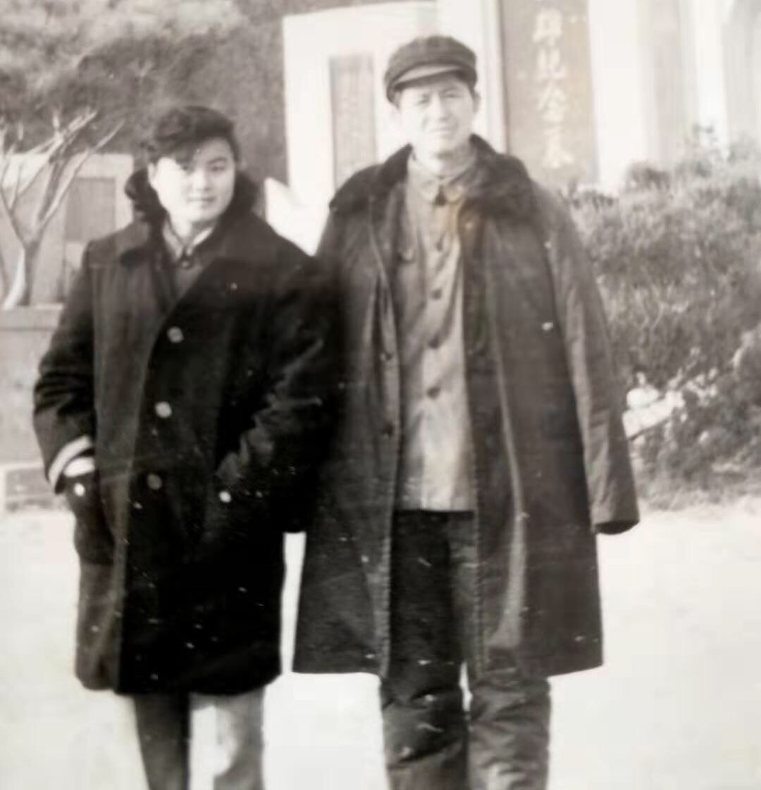 自1990年失踪的郭桂芳（左），至今仍无下落；右为河北省劳模郭建民，已于2015年11月28日，在家中去世。受访者供图