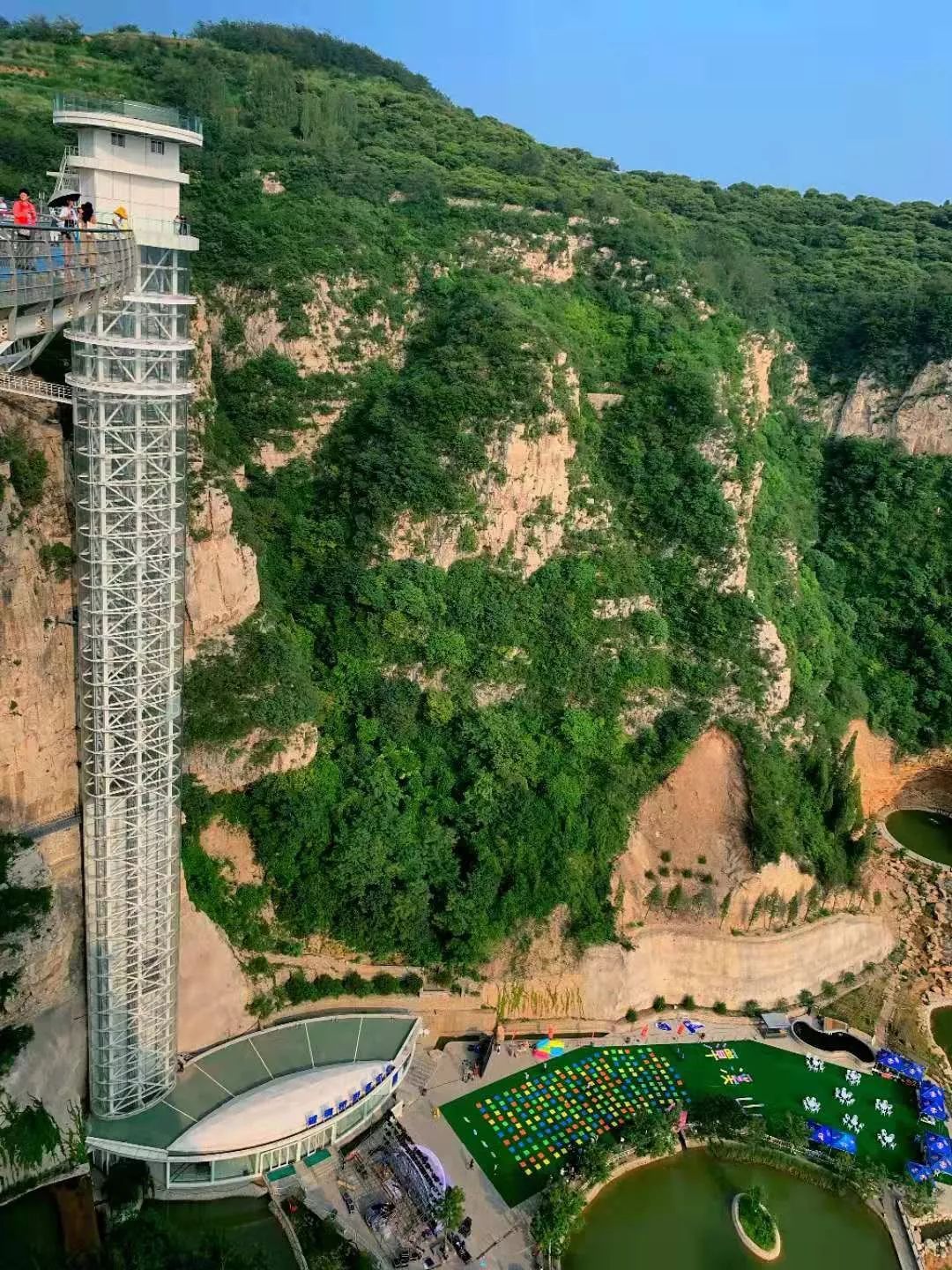 值得你来体验潭溪山悬崖音乐露营节一个如梦似幻的夜晚暗蓝色星空编辑