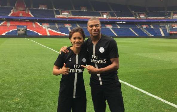 姆巴佩喊话王霜:加油 祝她未来好运