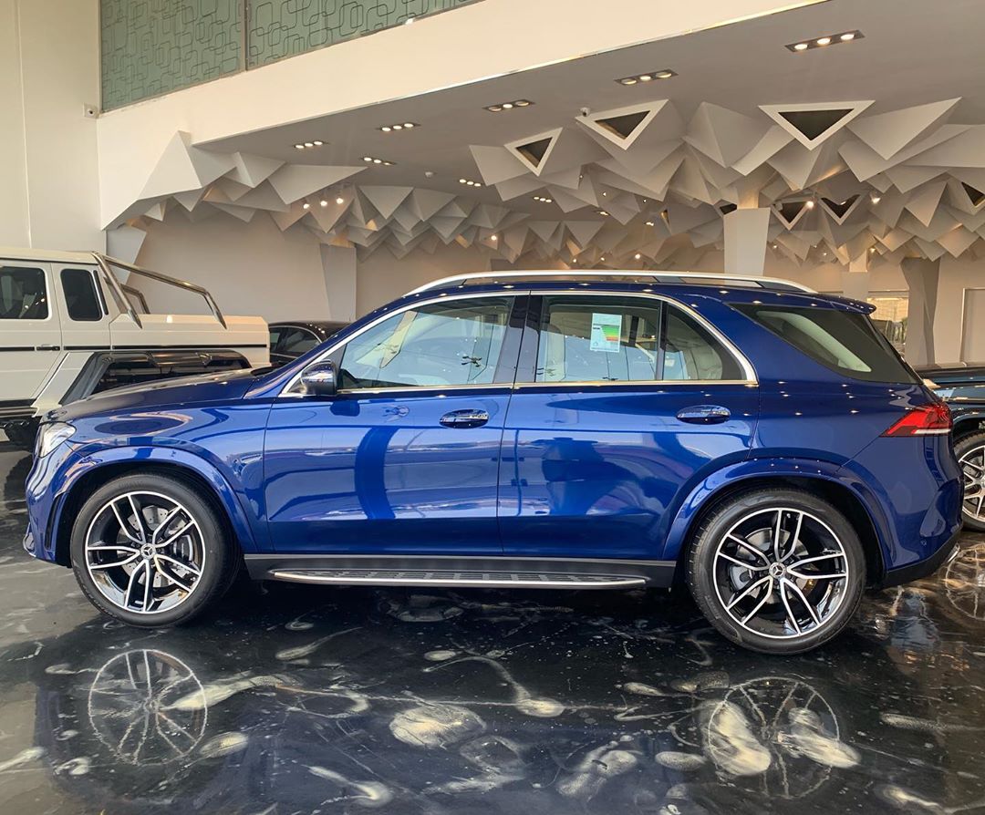 蓝色的运动风 全新奔驰gle级海外实车