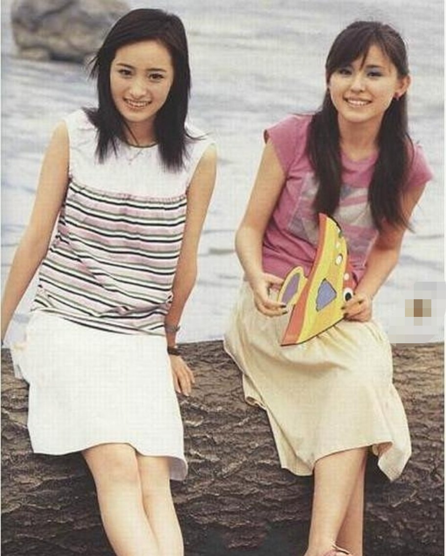 因唐妆上热搜,机场照被非议,热依扎还和杨幂拍过杂志