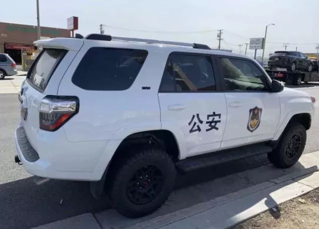 美國街頭驚現中國警車美國警方不淡定了