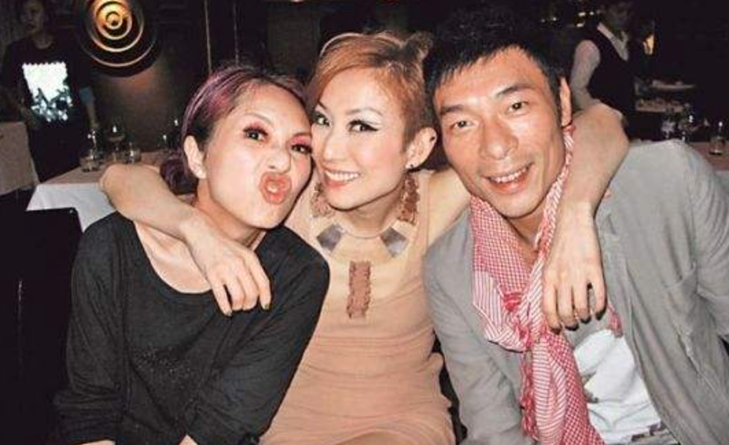 李嘉欣郑秀文合照裁掉许志安!一个老公出轨,一个嫁给420亿富商