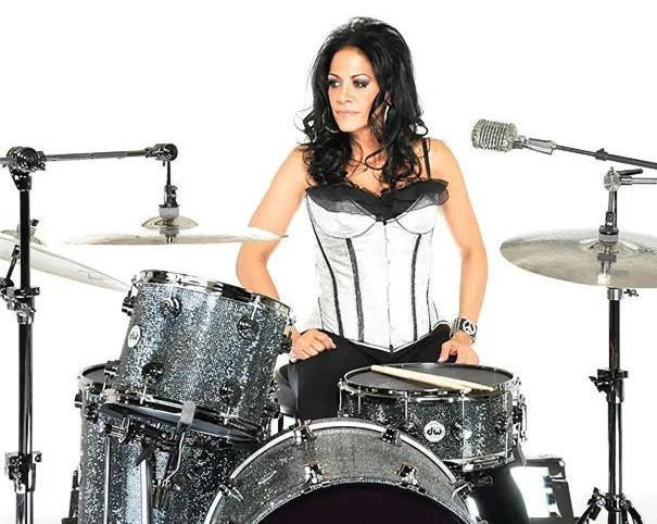 盘点那些令人惊艳的世界级女鼓手,你心目中的女神入围了吗?