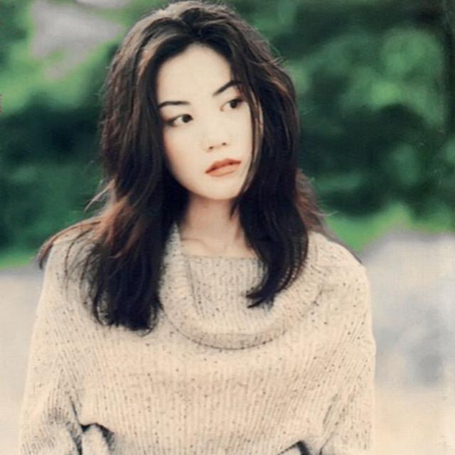 颜值巅峰时期的王菲,得秒杀多少网红脸