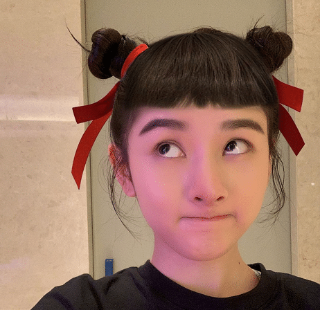 同样是哪吒头,祖儿古灵精怪,杨超越仙气,李现:不太聪明的亚子