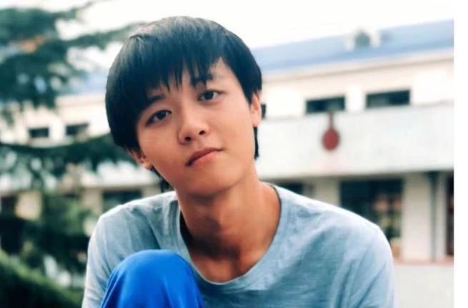 5岁提名戛纳6岁提名金马,今20撞脸王俊凯董博文现在的留学生活也是