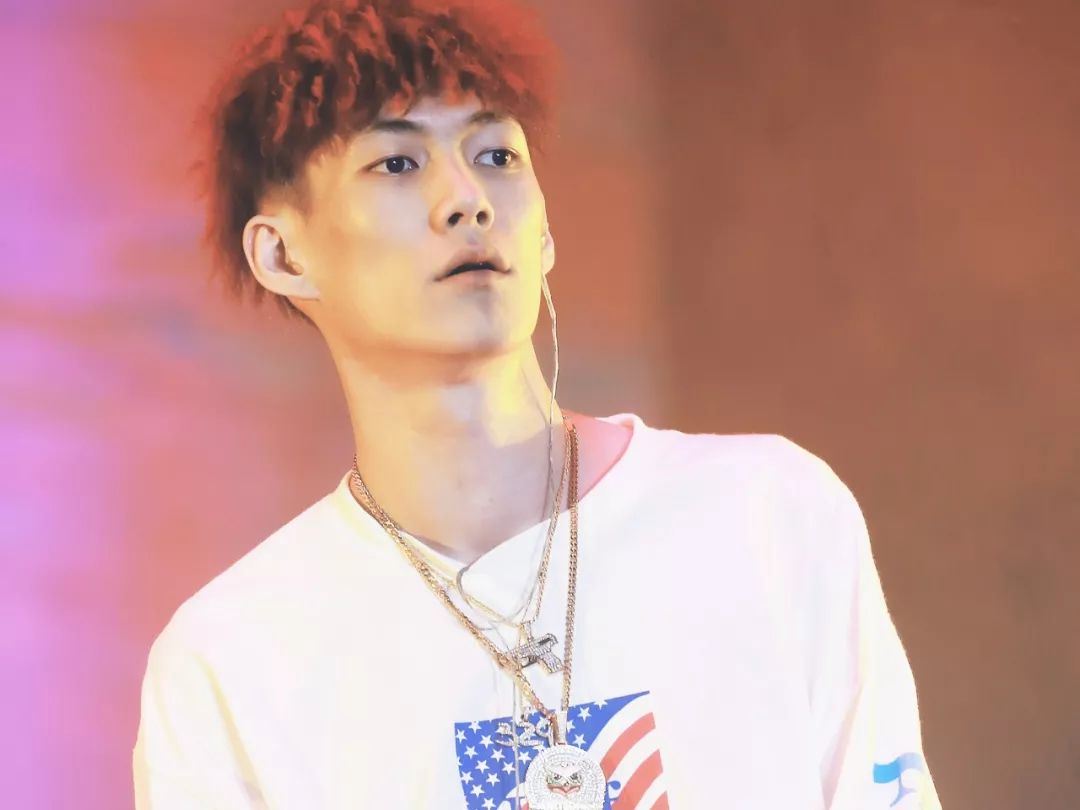 红花会贝贝剁手指后已住院粉丝曝pgone去探望却被骂卖惨