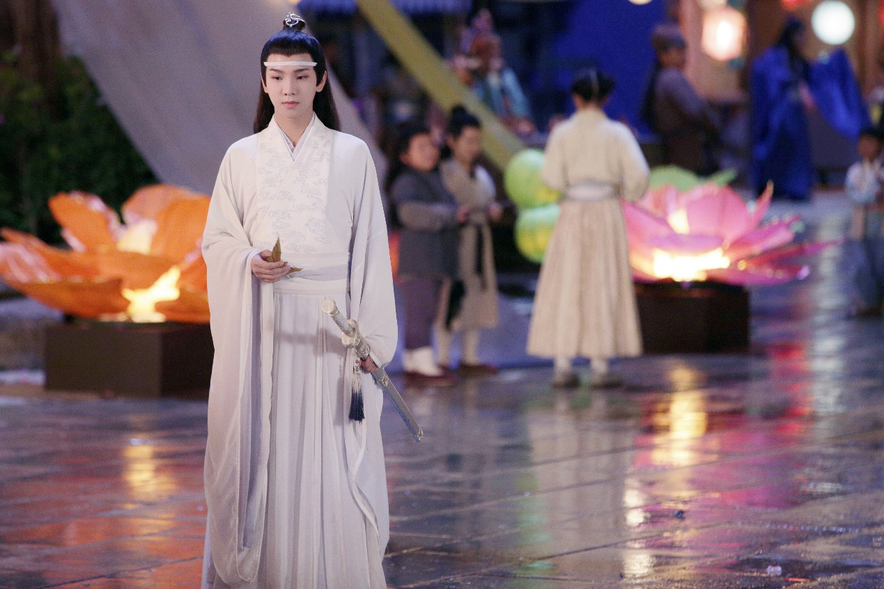 郑繁星《陈情令》翩翩少年上线 温柔正气被赞高还原