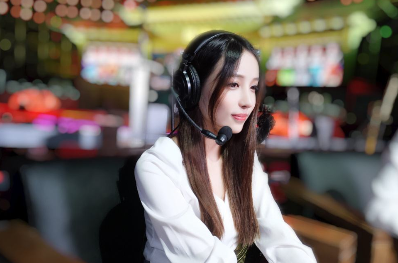 dota2好女孩直播透露成为ti9官方解说网友她配吗
