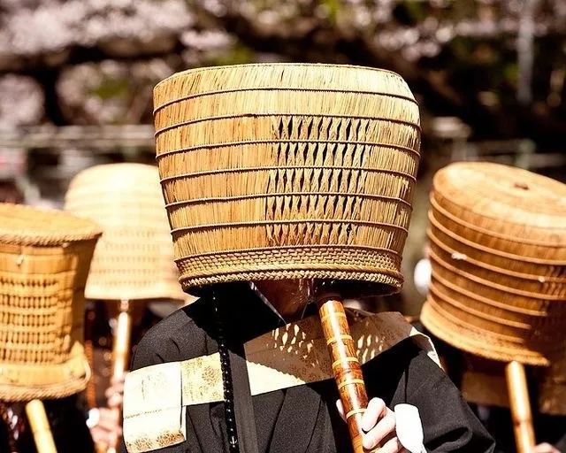 头戴“天盖”手持“尺八”,不剃度的日本虚无僧因何而虚无?