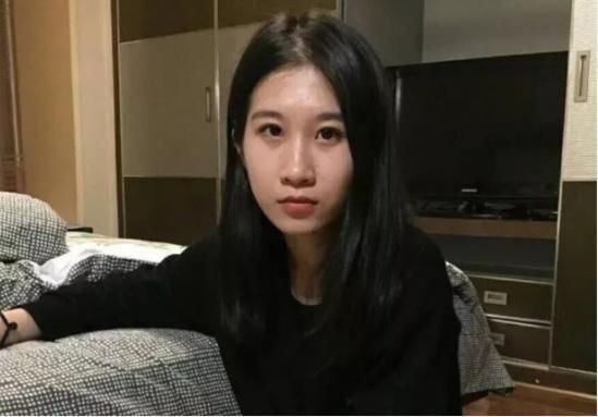 刘强东女助理走红,颜值不输奶茶妹妹,年仅三十岁名下427家公司