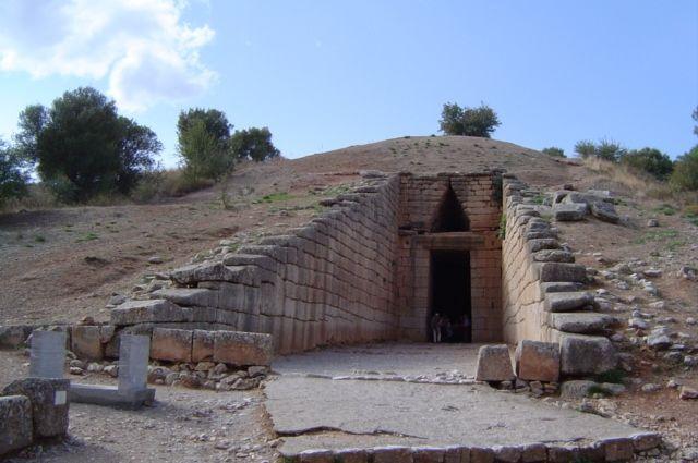 在西班牙,考古学家发现了第二次布匿战争时期指挥官的坟墓