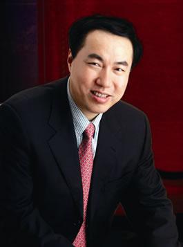 湖南仁仁洁董事长照片_湖南发展集团董事长