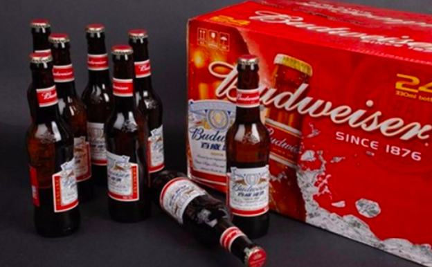 四瓶啤酒打一成语疯狂看图猜成语一个(2)