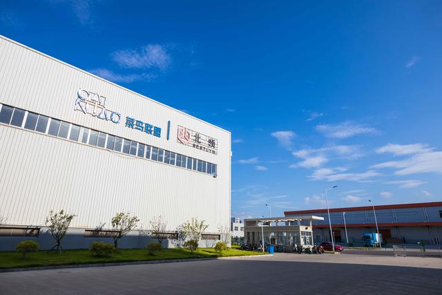 景甜开了海外专属店,看看明星达人都在用菜鸟保税仓长啥样