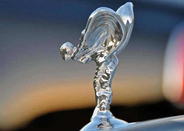 劳斯莱斯美轮美奂的欢庆女神,背后竞隐藏一个凄惨的爱情故事