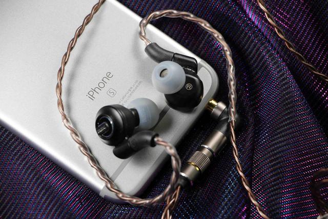 国产标杆级专业hifi耳机试听干货满满的达音科dk3001pro