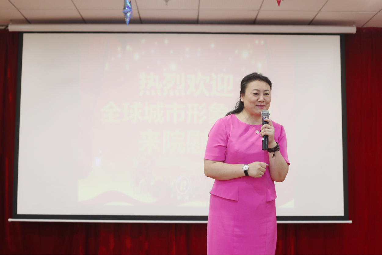 全球城市形象大使大会会长 林虹女士当天由全球城市形象大使指定专业