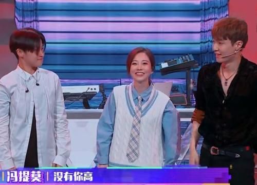 《中国好声音》主播歌手杨一歌上线,为何遭群嘲|中国好声音|冯提莫|主播_新浪新闻