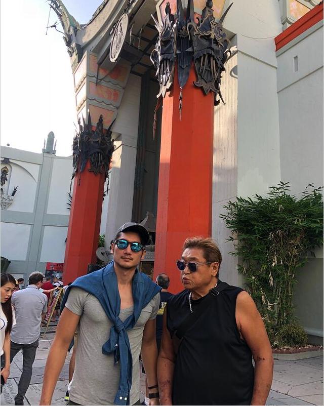 高以翔二哥晒全家合影一家都是帅哥基因强大画风和睦太有爱