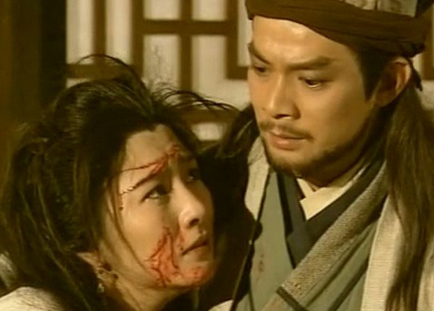 马大元是个妻管严,原本是丐帮副帮主,结果受妻子康敏蛊惑,去争抢帮主