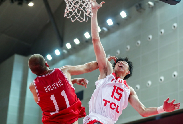 狂轰15 13!大魔王成男篮效率王,统治力仅次阿联,李楠指导笑了