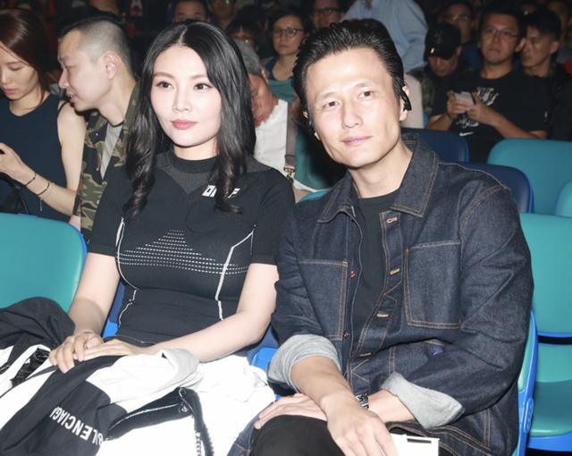 44岁尹子维求婚徐冬冬不足半年宣布分手,两人感情儿戏过程略狗血